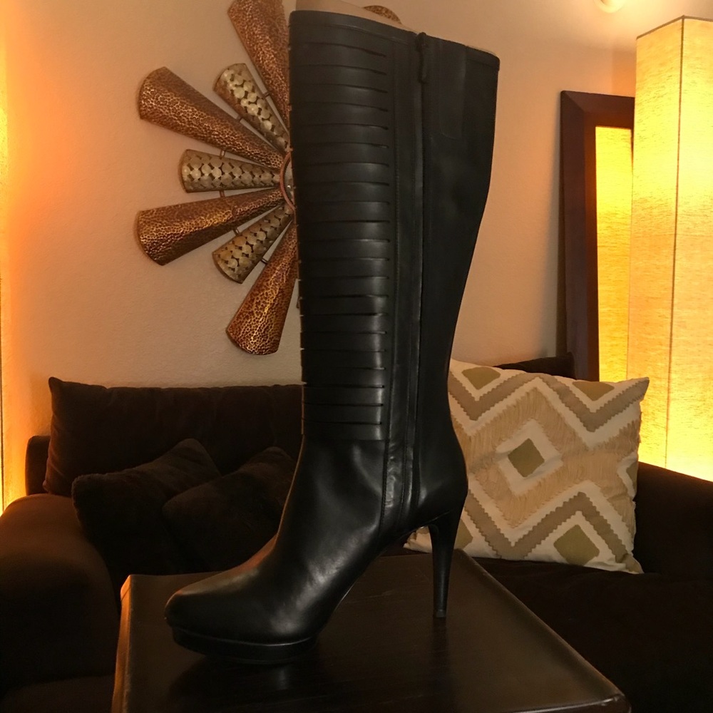 Gorgeous Knee High Cole Haan Boots with Nike Tech Never Worn size 11